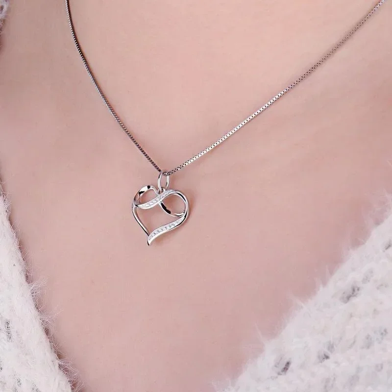 Simple Design Stainless Steel  - Women'S Day Fashion Show recension och pris