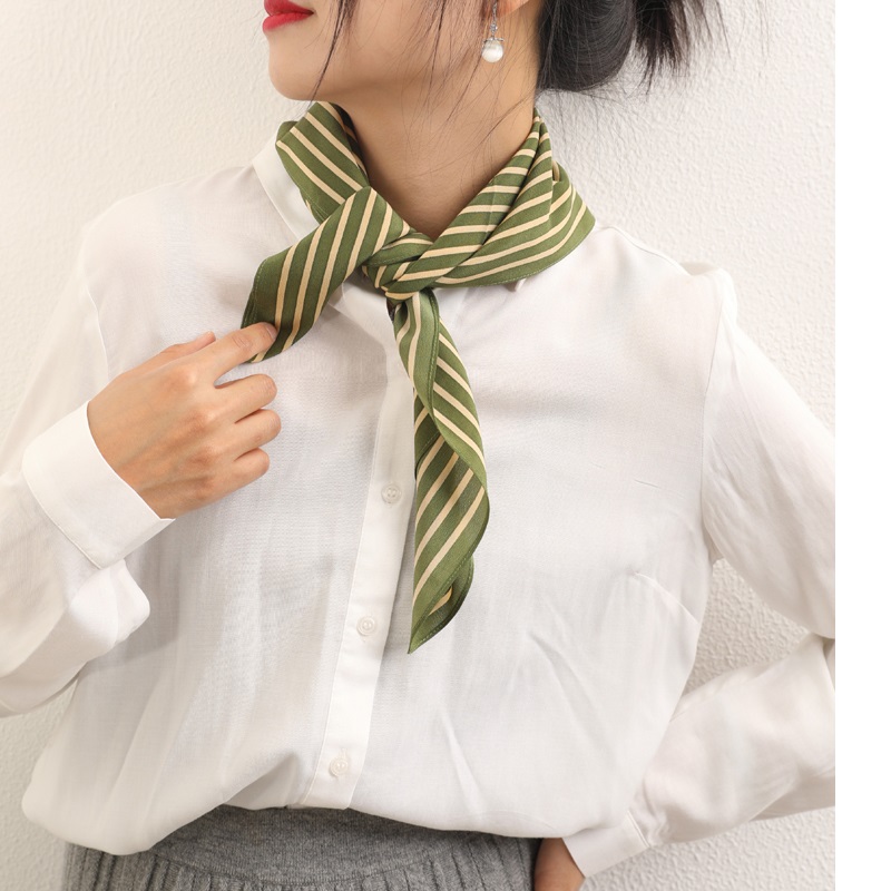 Stripe Print 100% Silk Neck He - Women Fashion Hats recension och pris