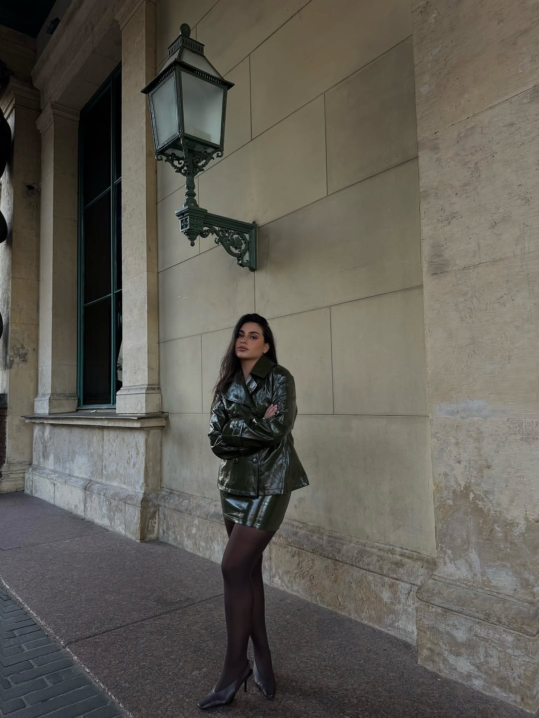 Dark Brown Patent Leather Skir - Women'S Fashion Leather Jacket recension och pris