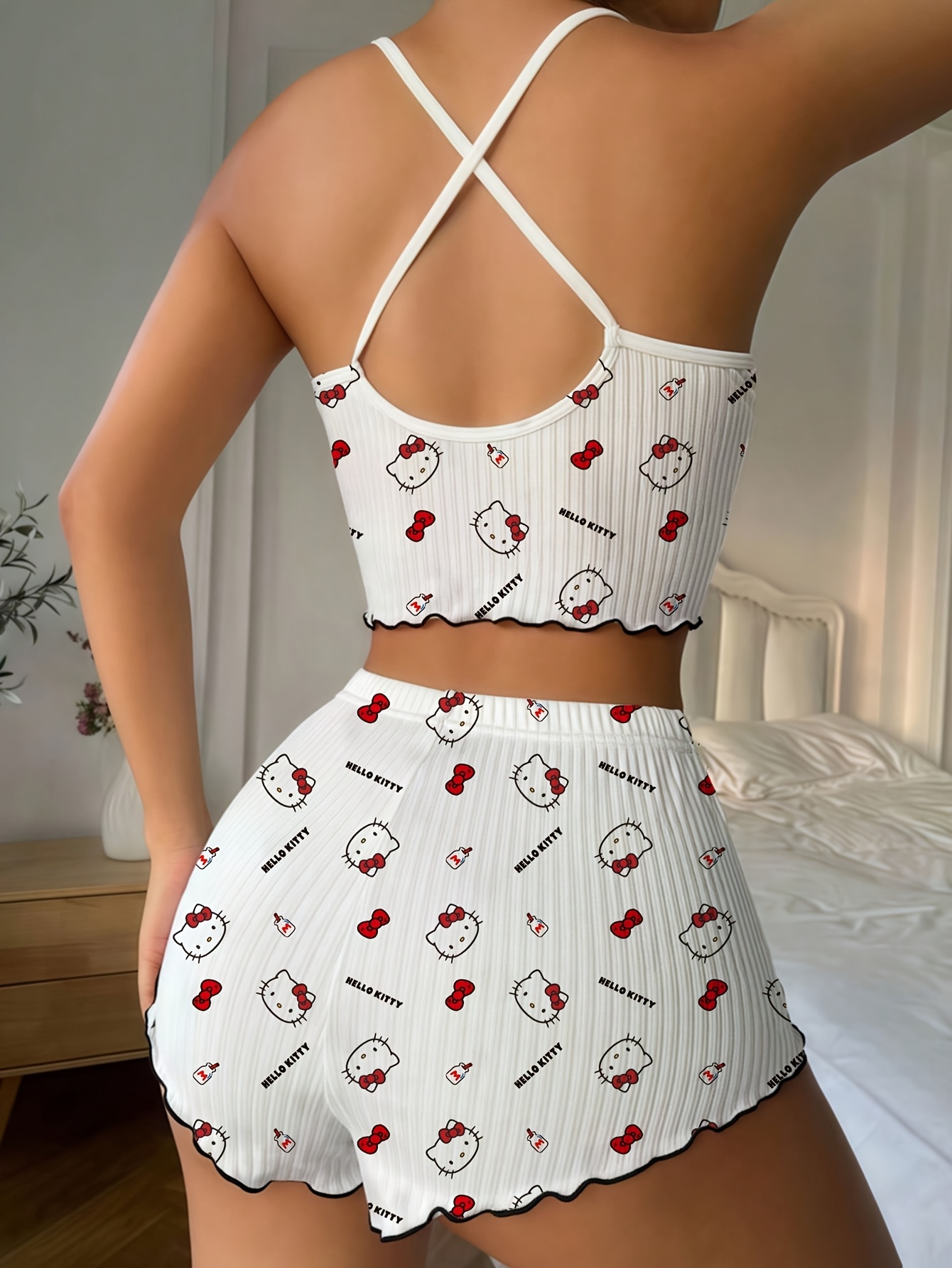 Sanrio Hello Kitty Bowknot Sus - Women'S Fashion Tops recension och pris