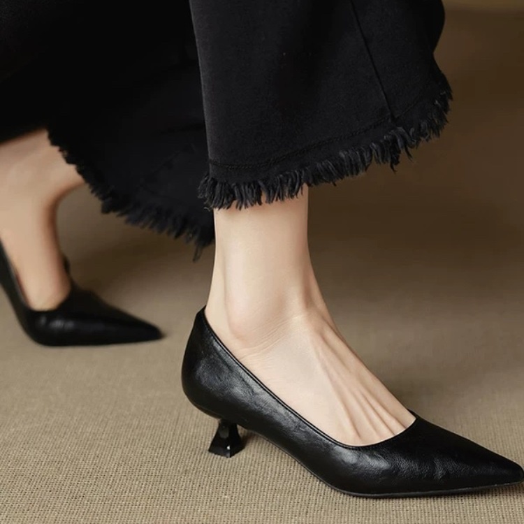 Simple Stiletto Single Shoes A - Women Fashion Wear recension och pris