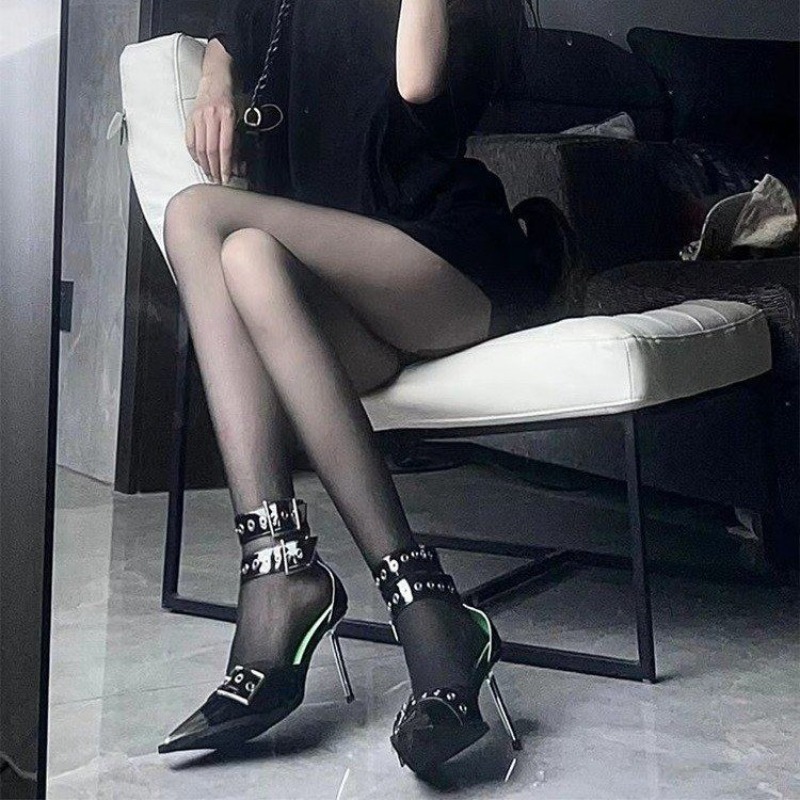 Super High Heel Metal Pointed  - Women Fashion Wear recension och pris